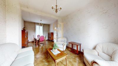 Maison - 90 m² - 3 pièces