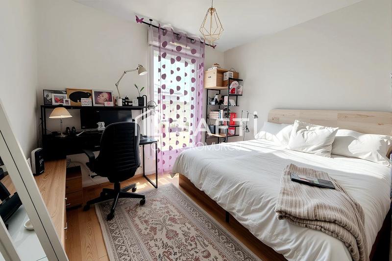 Appartement - 85 m² - 4 pièces