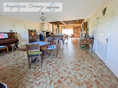 Maison de village - 242 m² - 6 pièces