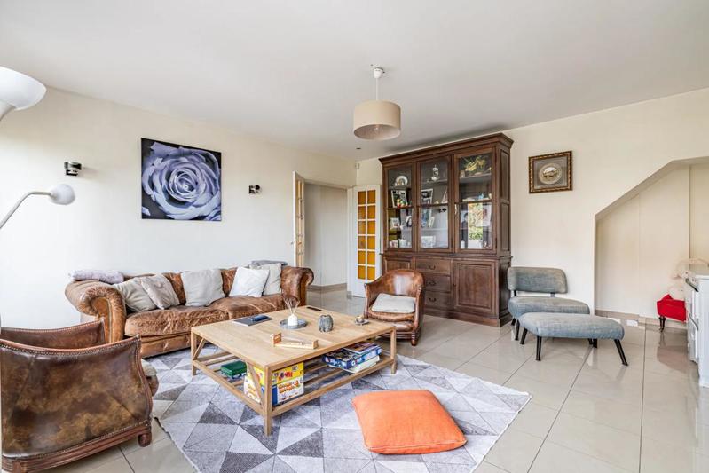 Maison - 200 m² - 8 pièces