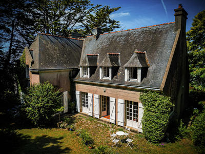 Maison bourgeoise - 230 m² - 10 pièces