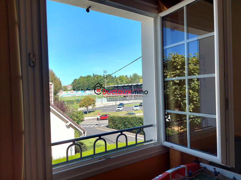 Maison - 250 m² - 11 pièces