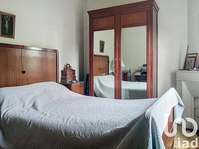 Maison - 241 m² - 10 pièces