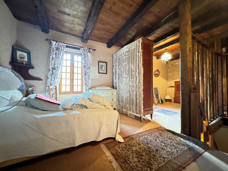 Maison en pierre - 88 m² - 3 pièces