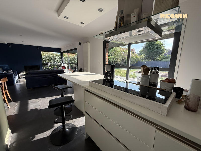 Maison - 133 m² - 6 pièces