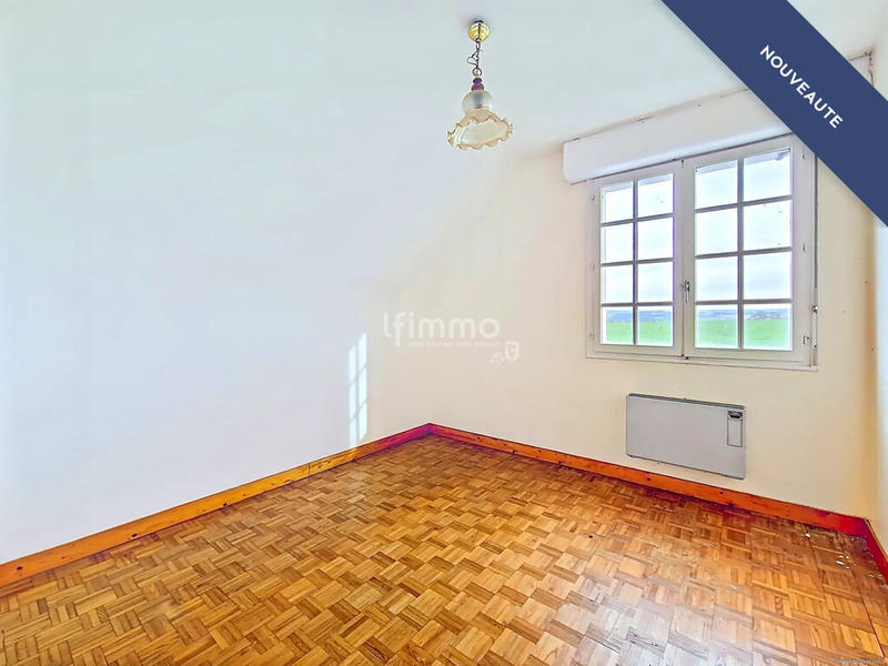 Maison - 165 m² - 8 pièces