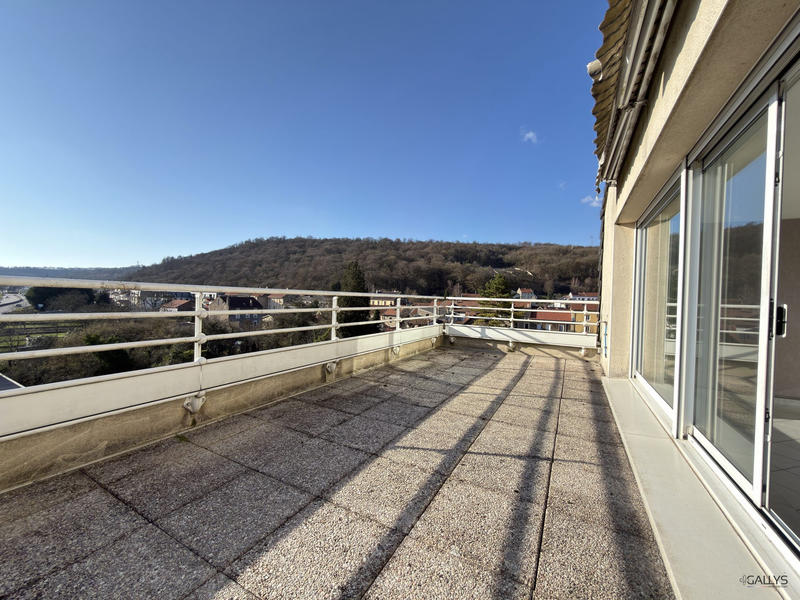 Appartement - 74 m² - 3 pièces