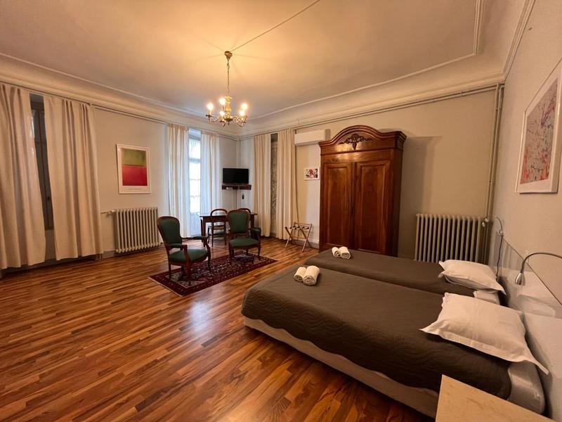 Maison de maîtres - 900 m² - 19 pièces