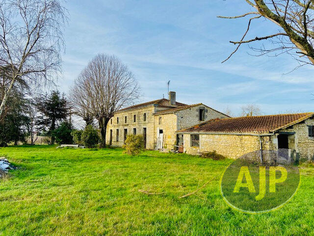 Maison - 350 m² - 7 pièces