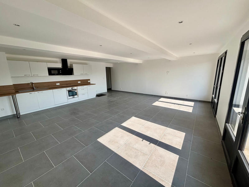 Appartement - 75 m² - 3 pièces