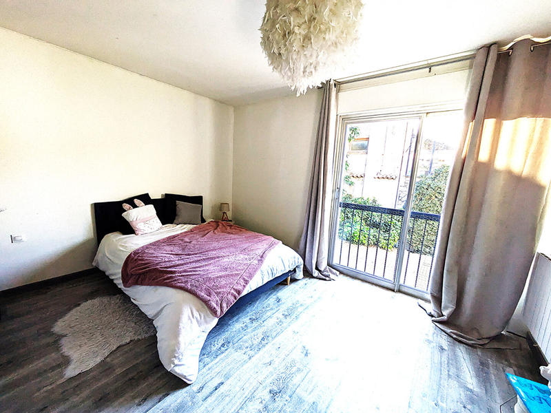 Appartement - 97 m² - 5 pièces