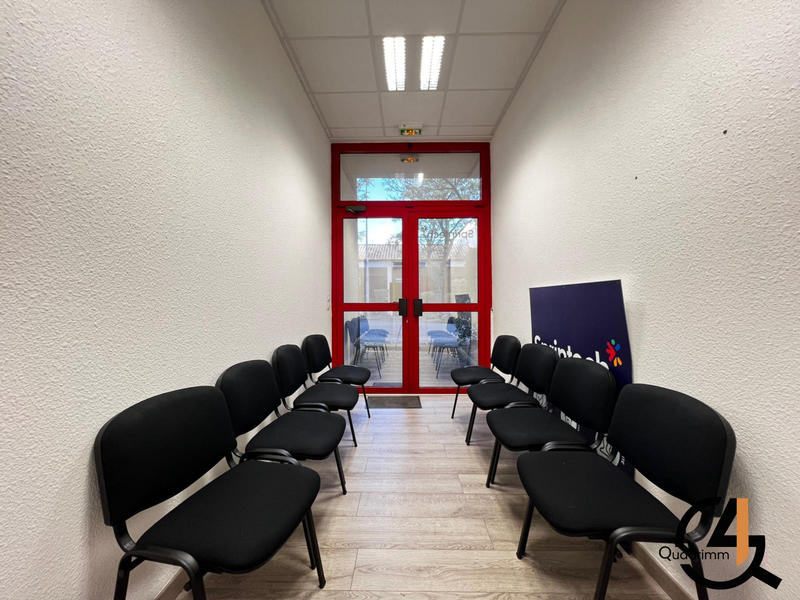 Local commercial - 114 m²