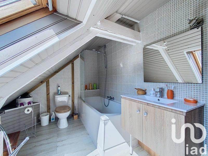 Maison - 226 m² - 6 pièces