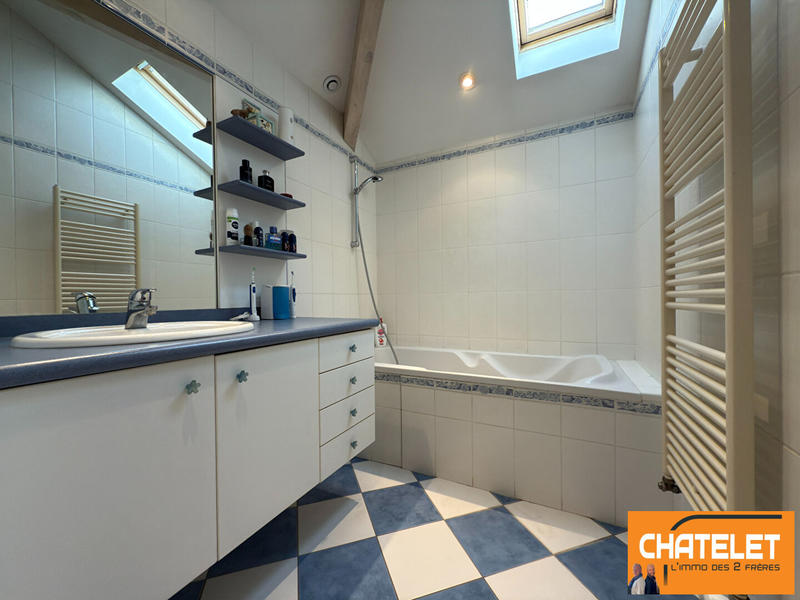 Maison - 135 m² - 6 pièces