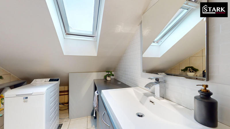 Appartement - 90 m² - 4 pièces