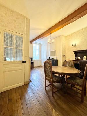 Maison de ville - 85 m² - 4 pièces