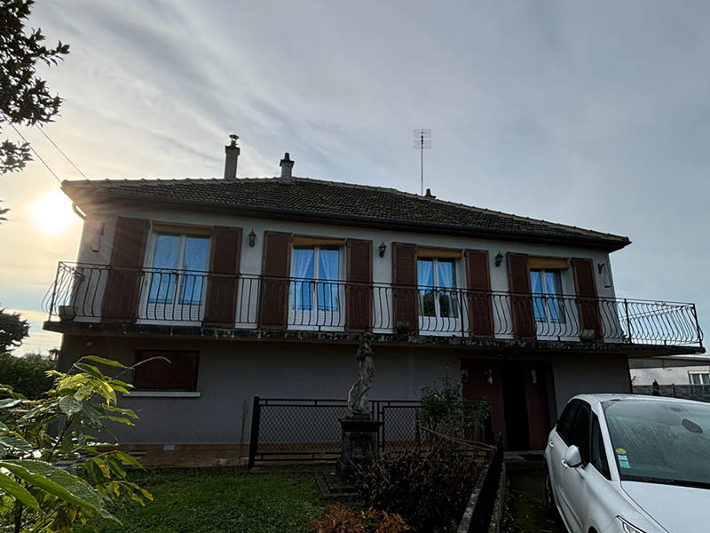 Maison - 89 m² - 6 pièces