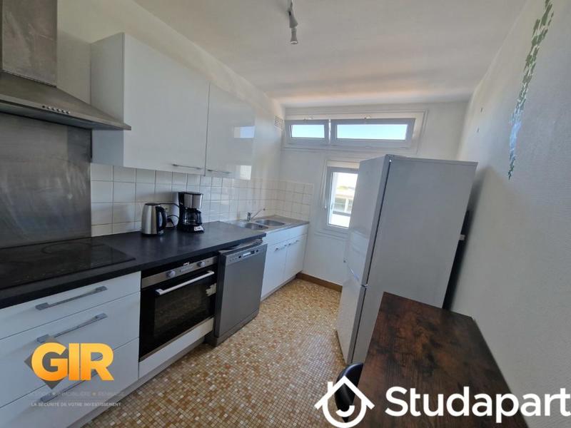 Chambre - 12 m² - 1 pièce