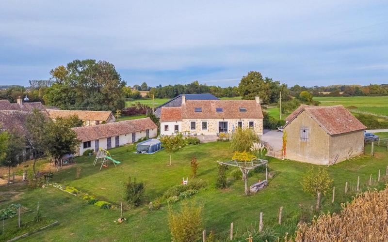 Maison en pierre - 145 m² - 6 pièces