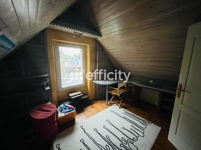 Maison - 98 m² - 4 pièces