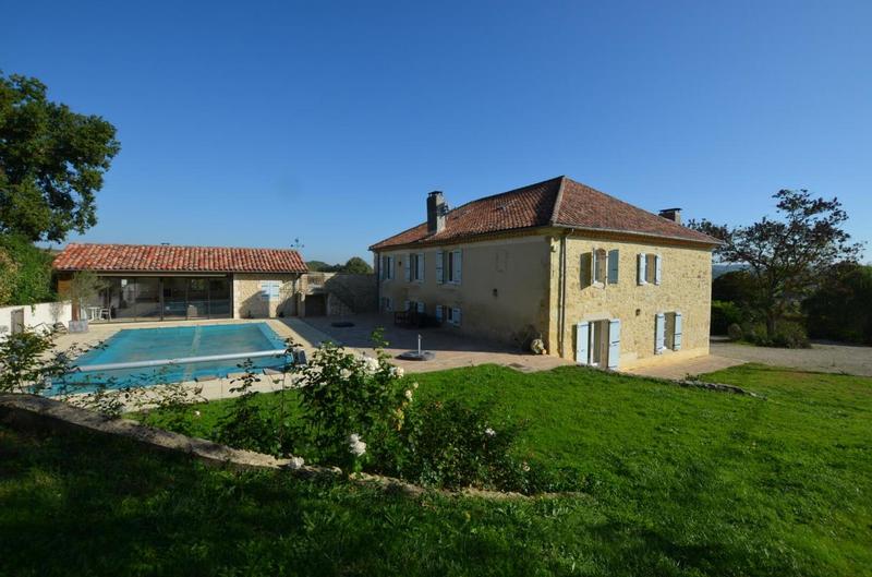 Maison de campagne - 393 m² - 10 pièces