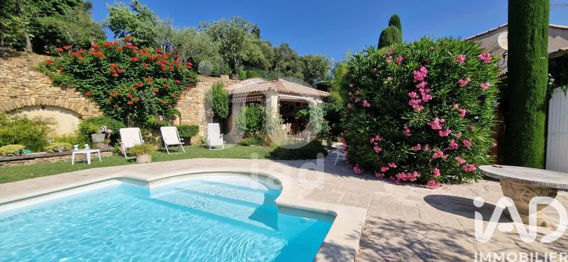 Maison - 205 m² - 6 pièces