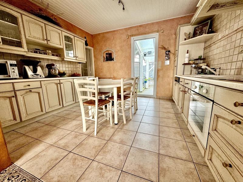 Maison - 130 m² - 6 pièces