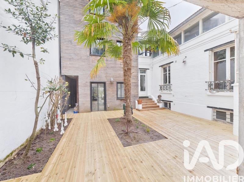 Maison de maîtres - 270 m² - 13 pièces