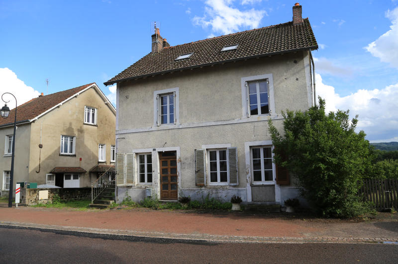 Maison - 168 m² - 8 pièces