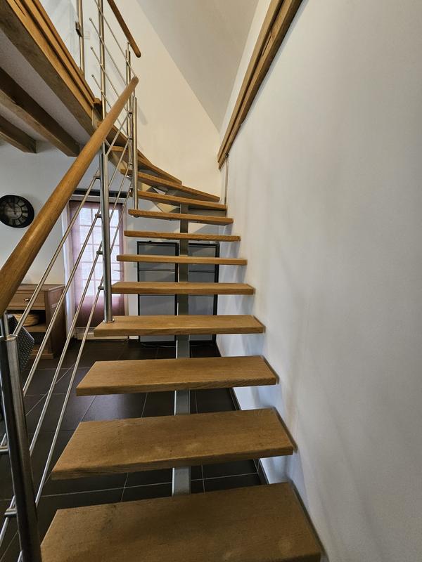 Maison - 143 m² - 9 pièces