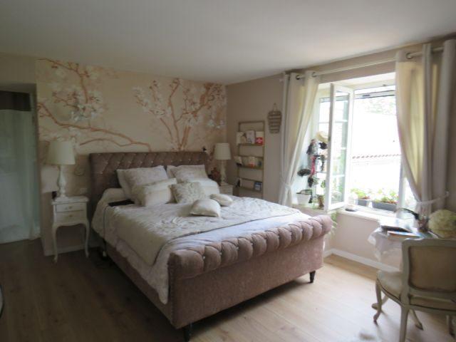 Maison - 384 m² - 17 pièces