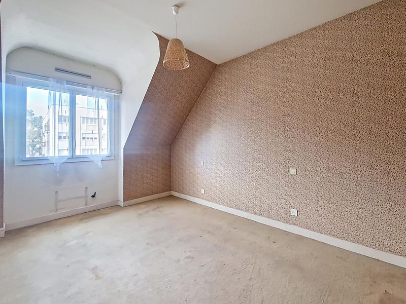 Appartement - 108 m² - 4 pièces