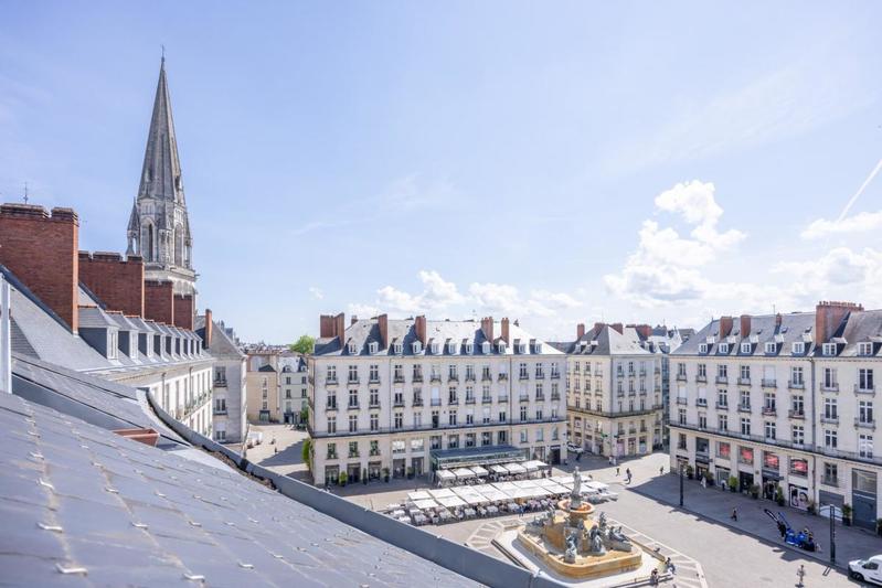 Appartement - 100 m² - 4 pièces