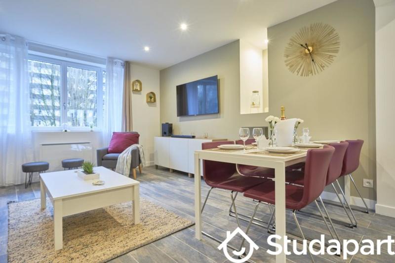 Chambre - 10 m² - 1 pièce