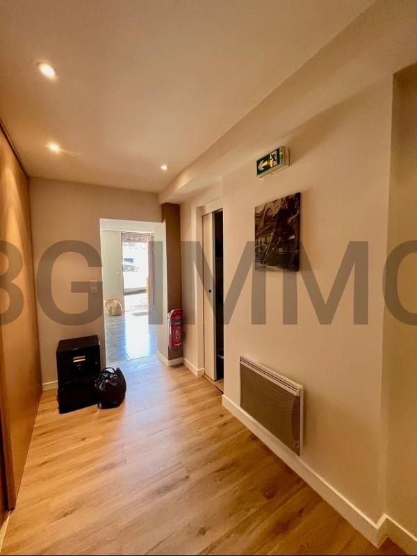 Local commercial - 56 m² - 3 pièces