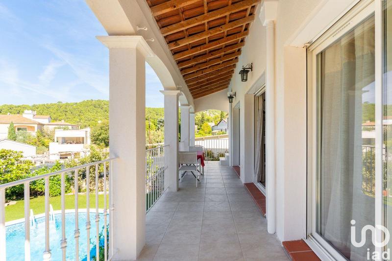 Maison - 174 m² - 6 pièces