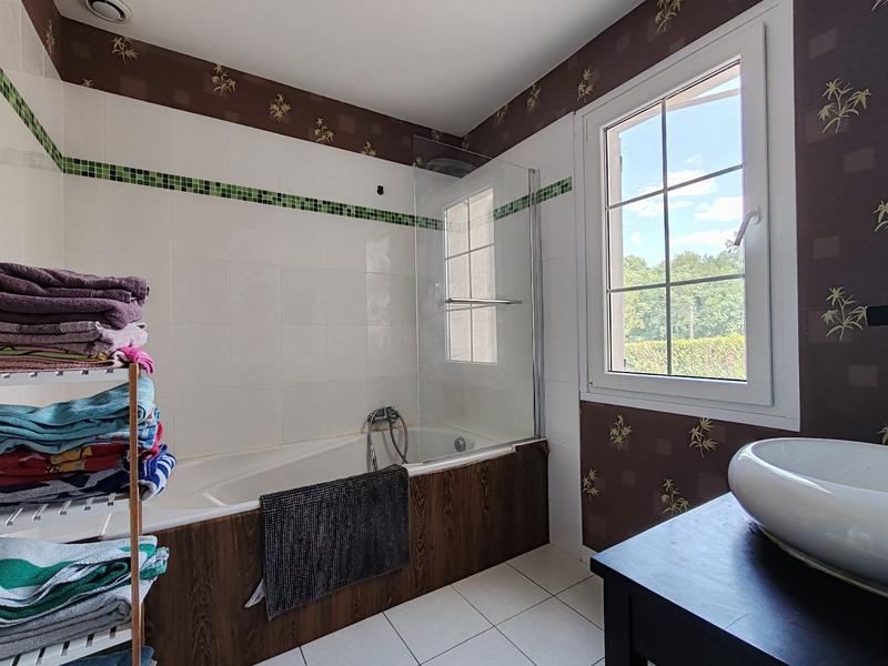 Maison - 445 m² - 15 pièces