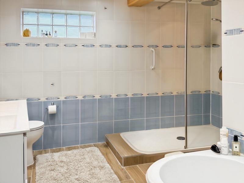 Maison - 387 m² - 8 pièces