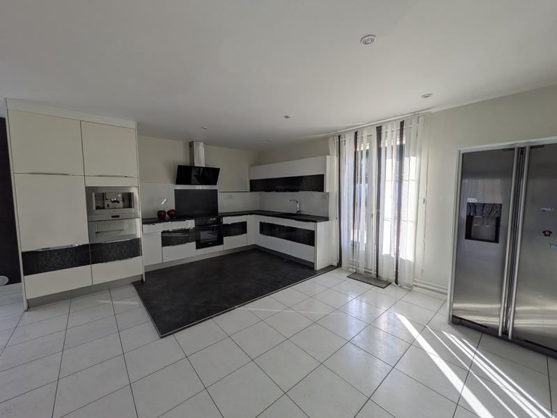 Maison contemporaine - 102 m² - 4 pièces