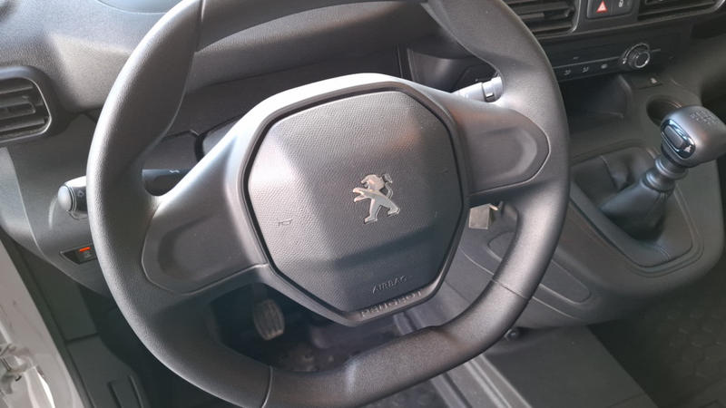 Peugeot Partner Puretech 110 Long 950kg Premium