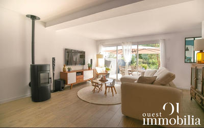 Maison - 90 m² - 4 pièces