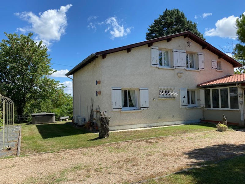 Maison - 260 m² - 9 pièces