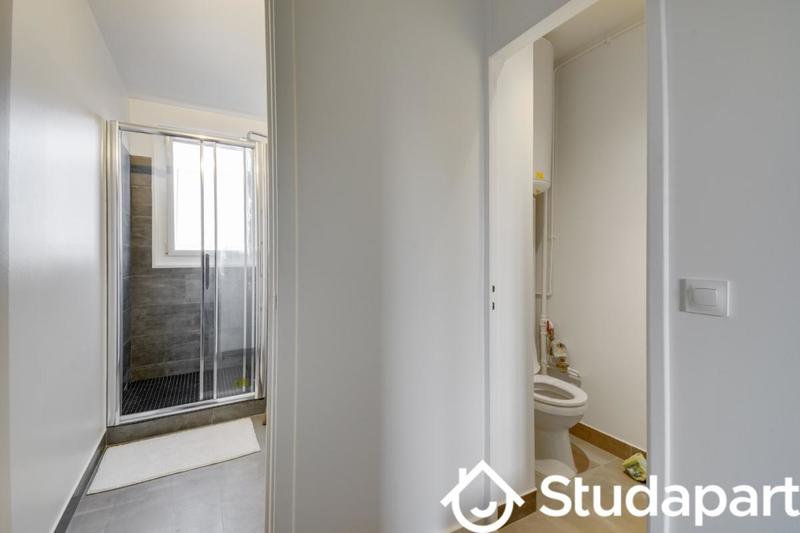 Chambre - 10 m² - 1 pièce