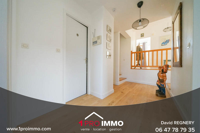 Maison - 224 m² - 8 pièces