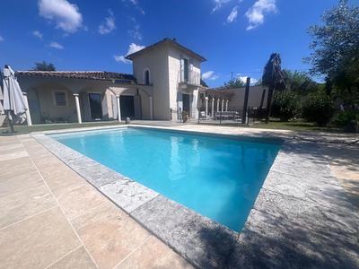 Maison - 134 m² - 5 pièces