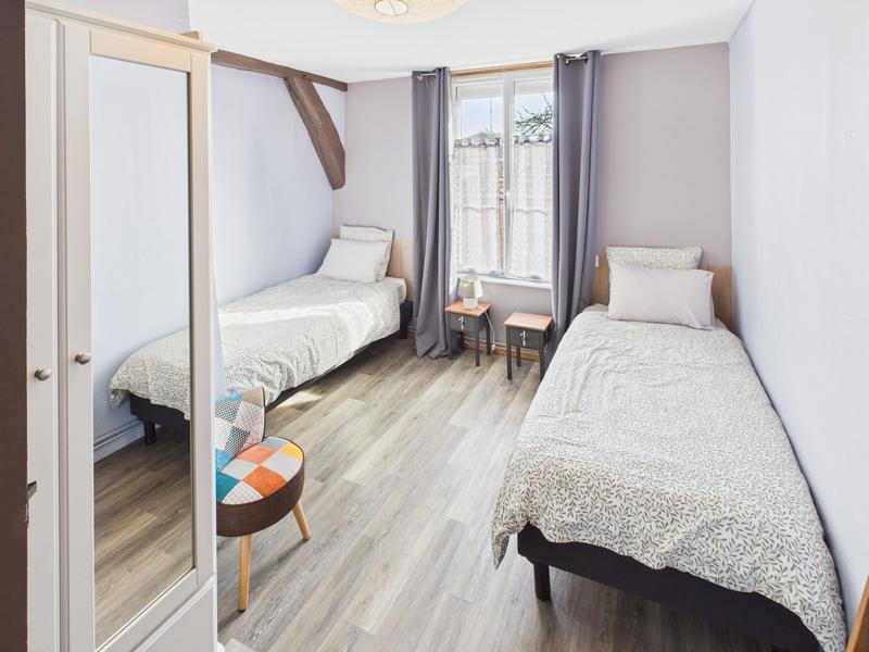 Maison - 320 m² - 12 pièces