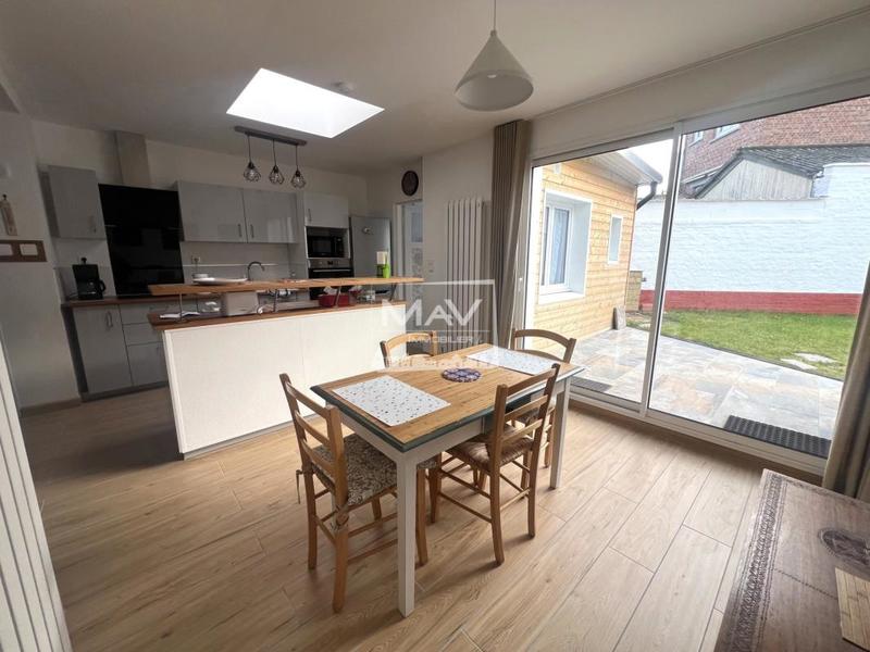 Maison - 99 m² - 3 pièces