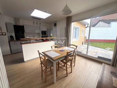 Maison - 99 m² - 3 pièces