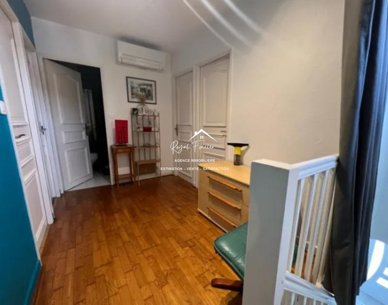 Maison traditionnelle - 97 m² - 5 pièces