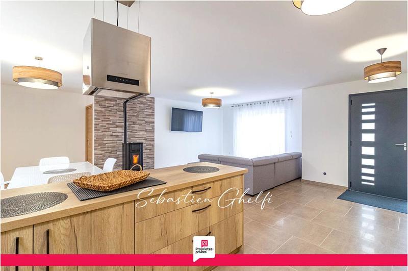 Maison - 138 m² - 7 pièces